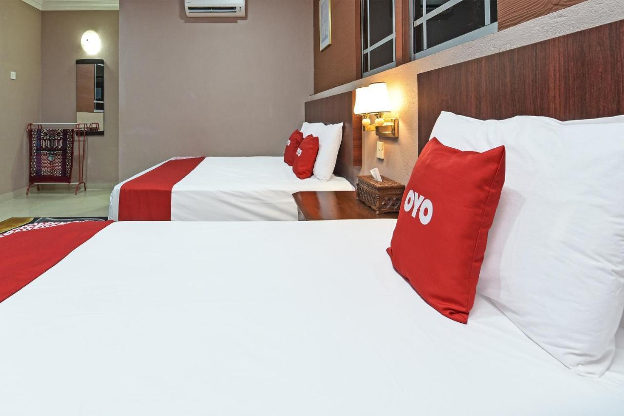 Oyo 90642 Twin Mutiara Chalet & Homestay Jeli Exterior foto